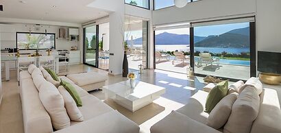 Villa Fusya by Lycia Collections