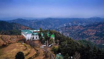 TreeHouse Chail Villas