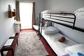 Spoon and the Stars Hostel