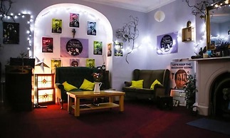 Spoon and the Stars Hostel