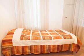 Fabulous Apartment Across Flisvos