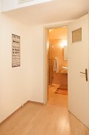 Fabulous Apartment Across Flisvos