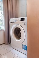 Fabulous Apartment Across Flisvos