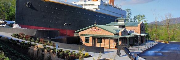 Whispering Pines 223