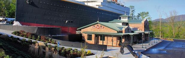 Whispering Pines 324