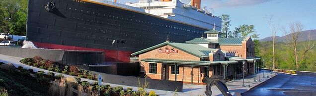 Whispering Pines 414