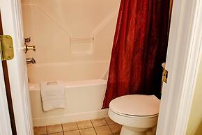 Whispering Pines 352hc