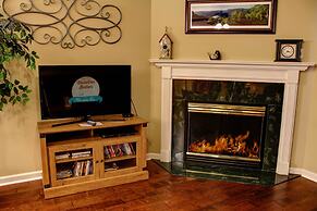 Whispering Pines 352hc