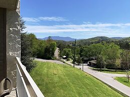 Whispering Pines 524