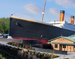 Whispering Pines 454