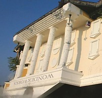 Whispering Pines 454