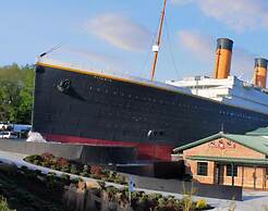 Whispering Pines 653