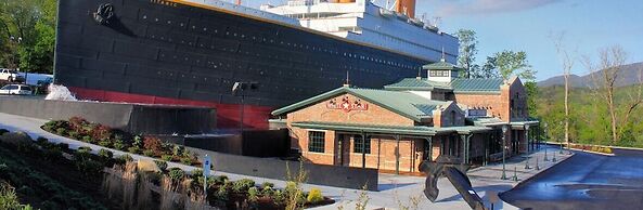 Whispering Pines 634