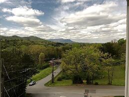 Whispering Pines 643