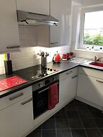 Large Apartment GLA Airport
