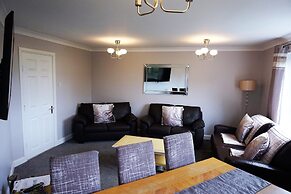 Large Apartment GLA Airport
