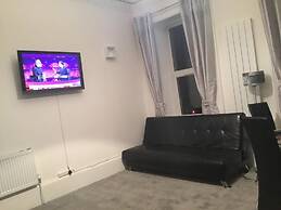 Paisley central luxury Rooms & Apartment