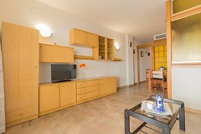 Apartamento Center Ref. 1019  by Iberplaya