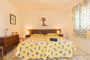 Apartamento Córcega Ref. 1065  by Iberplaya