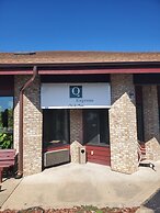Quality Express Inn & Suites