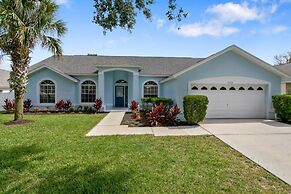 4BR Pool Home in Orange Tree by SHV
