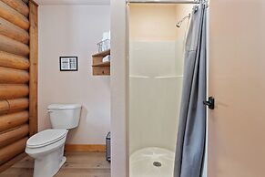 Duck Creek Village Inn