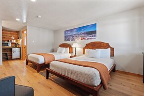 Duck Creek Village Inn