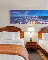 Duck Creek Village Inn