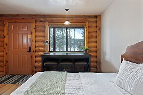 Duck Creek Village Inn