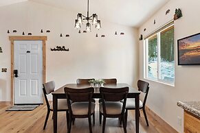 Duck Creek Village Inn