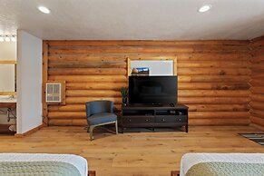 Duck Creek Village Inn