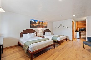 Duck Creek Village Inn