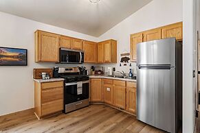 Duck Creek Village Inn