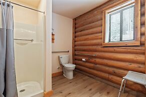 Duck Creek Village Inn