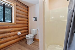 Duck Creek Village Inn