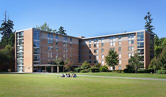 Pacific Spirit Hostel