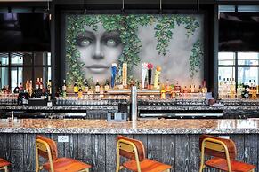 Le Méridien Essex Chicago