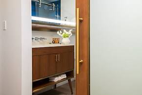 Le Méridien Essex Chicago