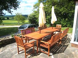 Arden Hill Farm House - Sleeps up to 16 - Snooker Table - HOT TUB