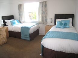 Arden Hill Farm House - Sleeps up to 16 - Snooker Table - HOT TUB