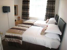 Arden Hill Farm House - Sleeps up to 16 - Snooker Table - HOT TUB