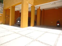 Casa Mexicana La Reyna