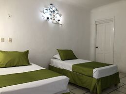 Casa Mexicana La Reyna