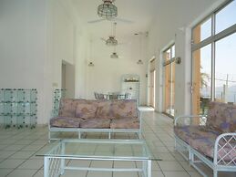 Casa Mexicana La Reyna