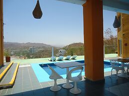 Casa Mexicana La Reyna