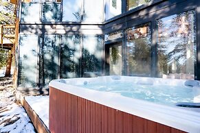 The Atrium Haven Winter Park Cabin Hot Tub