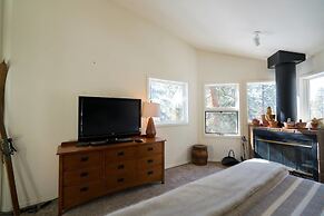 The Atrium Haven Winter Park Cabin Hot Tub