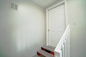 Sophisticated City Escape near DU