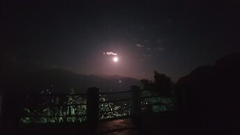 ES Deurali Resort.