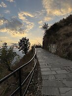 ES Deurali Resort.